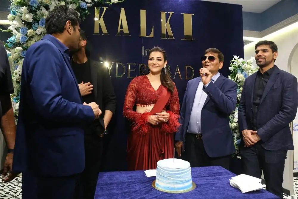 KAJAL AGGARWAL LAUNCHED KALKI FASHION STORE HYDERABAD 2